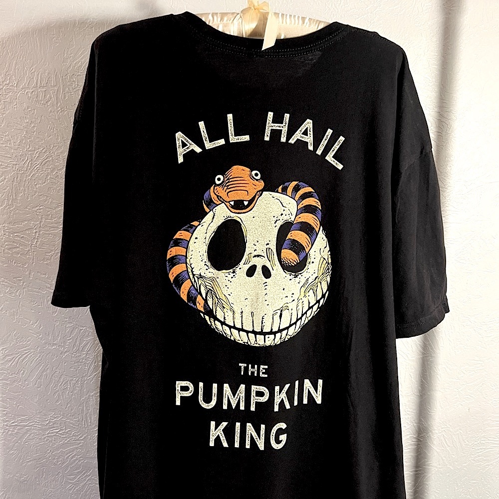 🎃 Tim Burton’s The Nightmare Before Christmas Tshirt 🎃